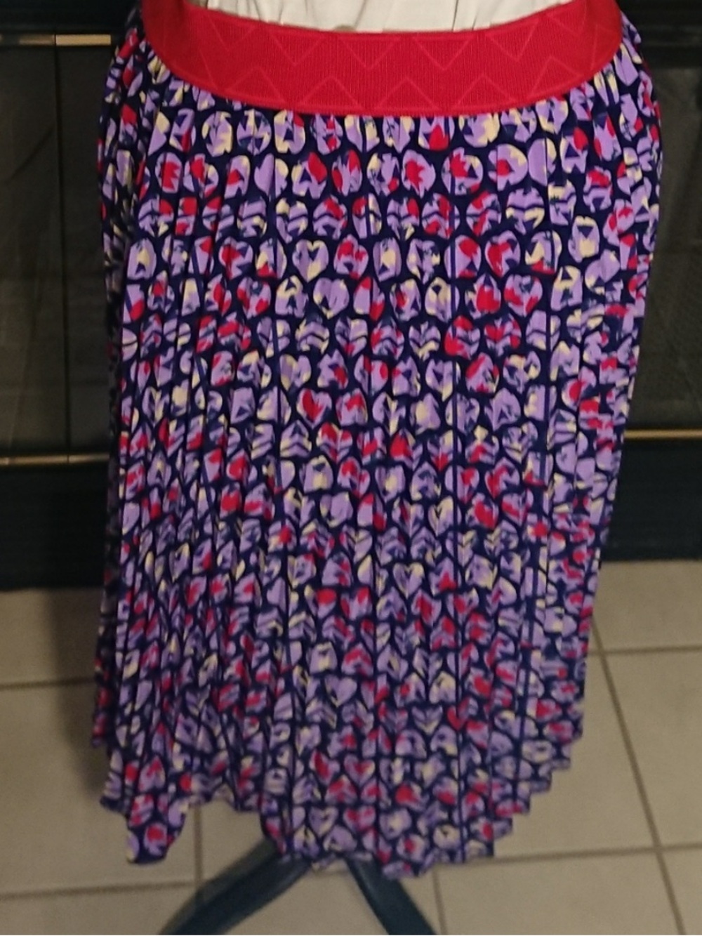 LuLaRoe Skirt - Accordian Pleated Maxi - Bold Print